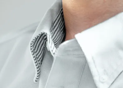 襟元ストライプ